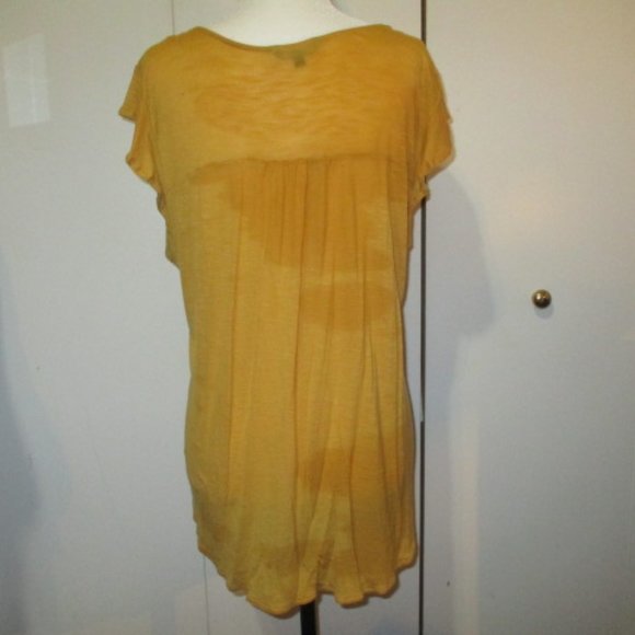 Yellow/Gold Empire Top with billowy sleaves - Picture 5 of 8